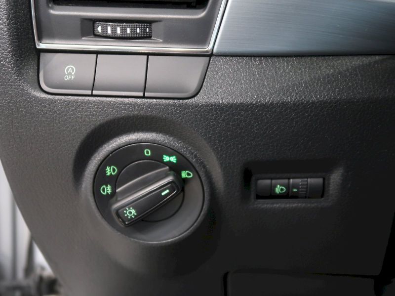 Škoda Fabia (2018) AMBITION PLUS 1.0TSI 81KW - fotka 27 z 31