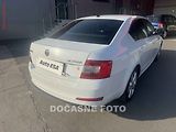 Škoda Octavia (2015) 2.0 TDi, ČR, AT, navi, bixen - náhled 1