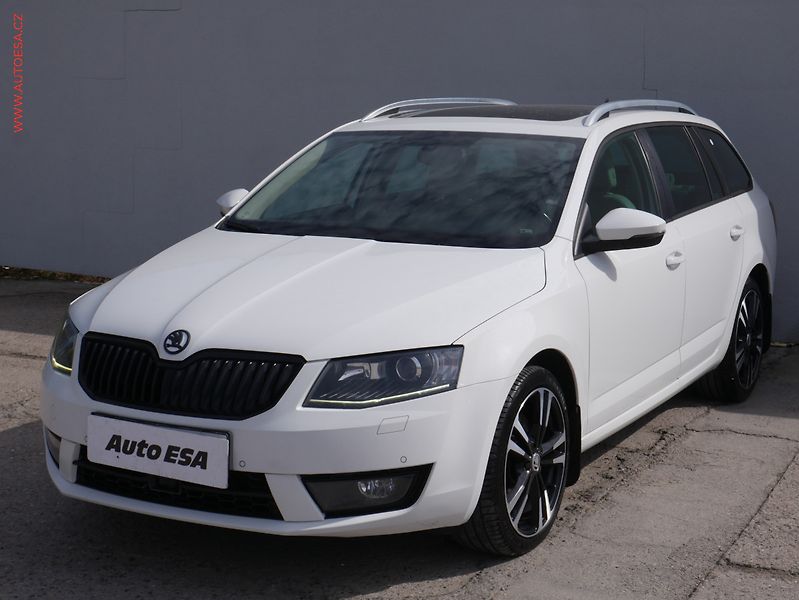 Škoda Octavia (2013) 1.8 TSI 4x4, ČR, DSG, bixen - fotka 3 z 17