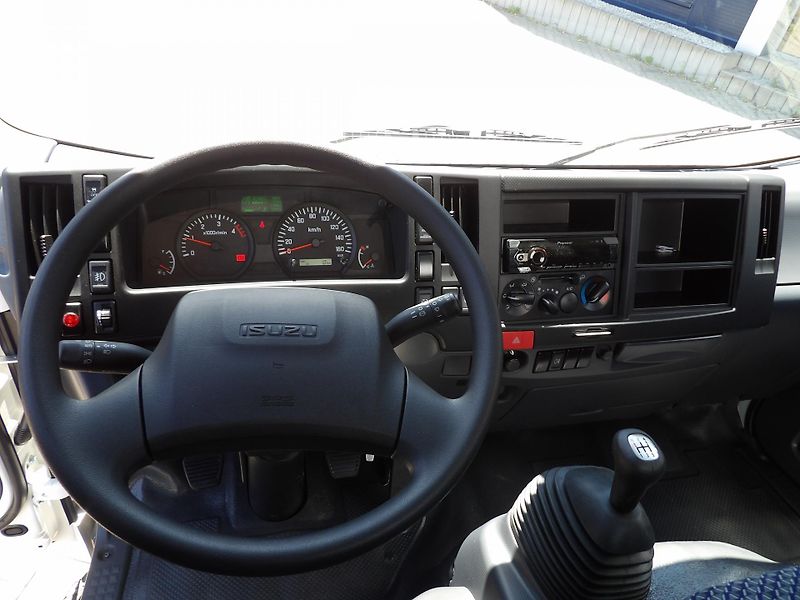 Isuzu M27 (2026) 3,0L, hákový nosič kontejnerů - fotka 10 z 23