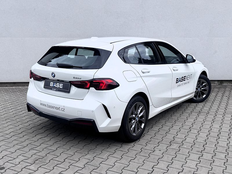 BMW Řada 1 120d - fotka 4 z 14