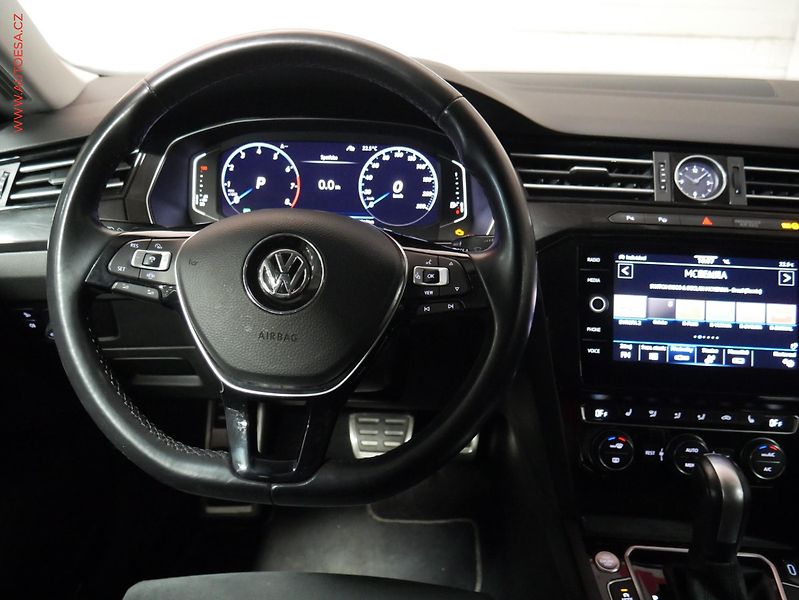 Volkswagen Arteon (2020) 2.0 TSi 4x4, 1.maj,ČR - fotka 13 z 18