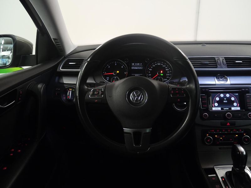 Volkswagen Passat - fotka 19 z 25
