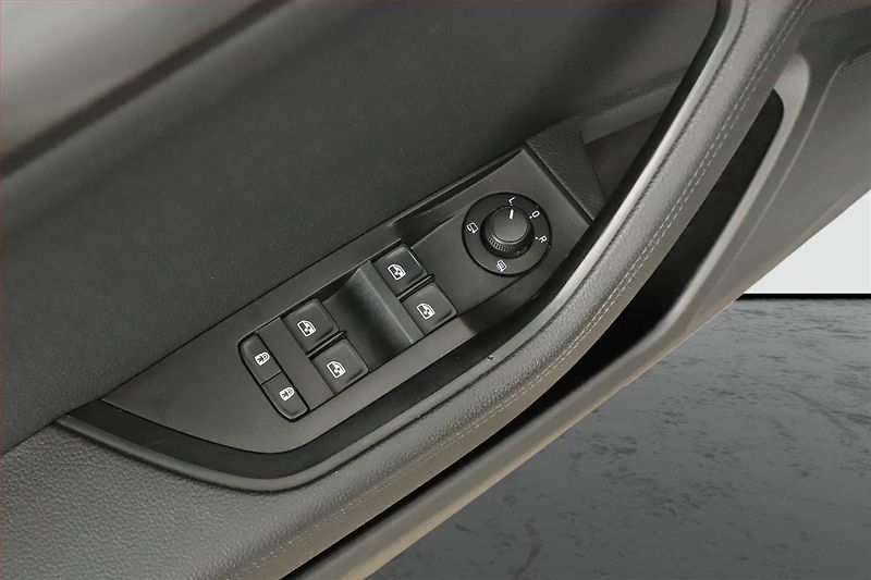 Škoda Superb (2022) Style 2.0 TDI - fotka 19 z 20