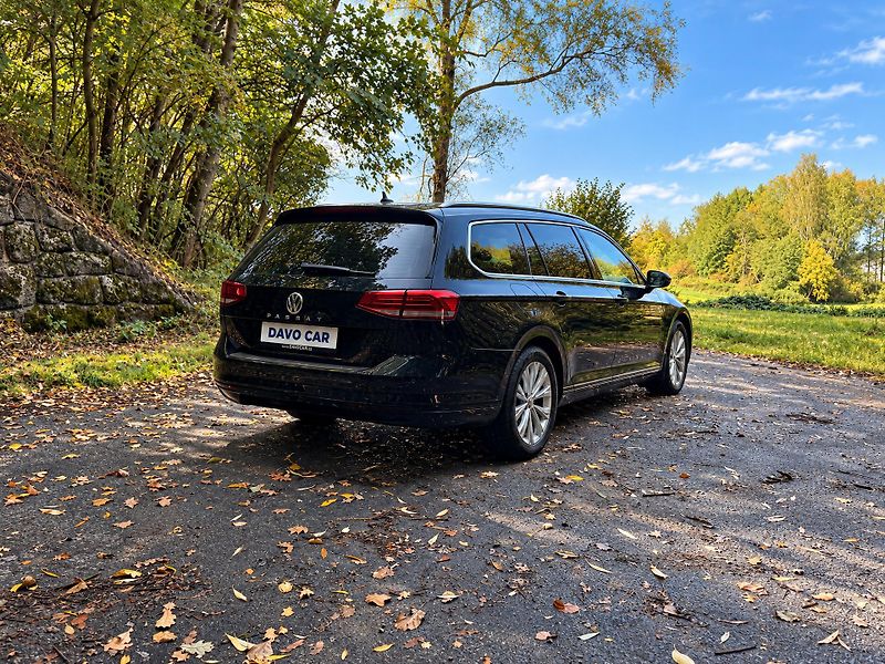 Volkswagen Passat 2,0 TDI 110kW Comfortline Navi - fotka 7 z 41