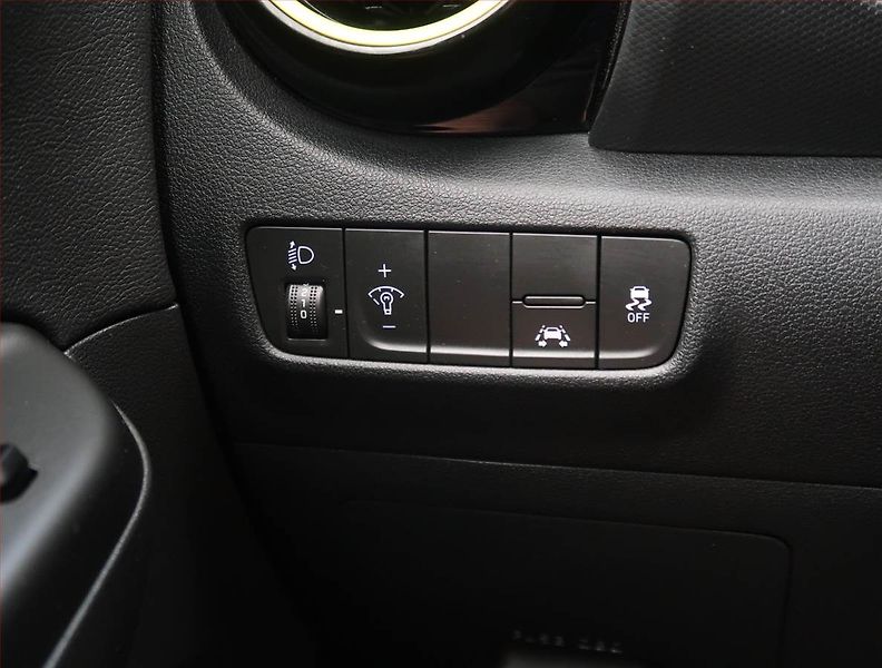 Hyundai Kona (2019) 1.6 T-GDI - fotka 20 z 23