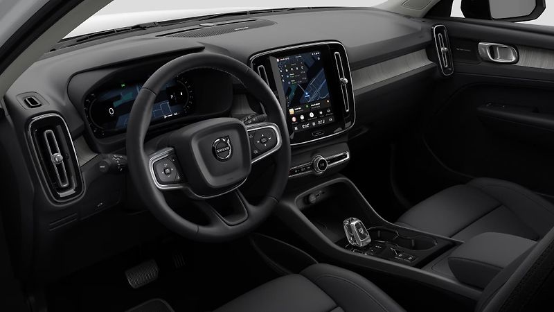 Volvo XC40 (2026) B4 AUT DARK PLUS - fotka 3 z 11