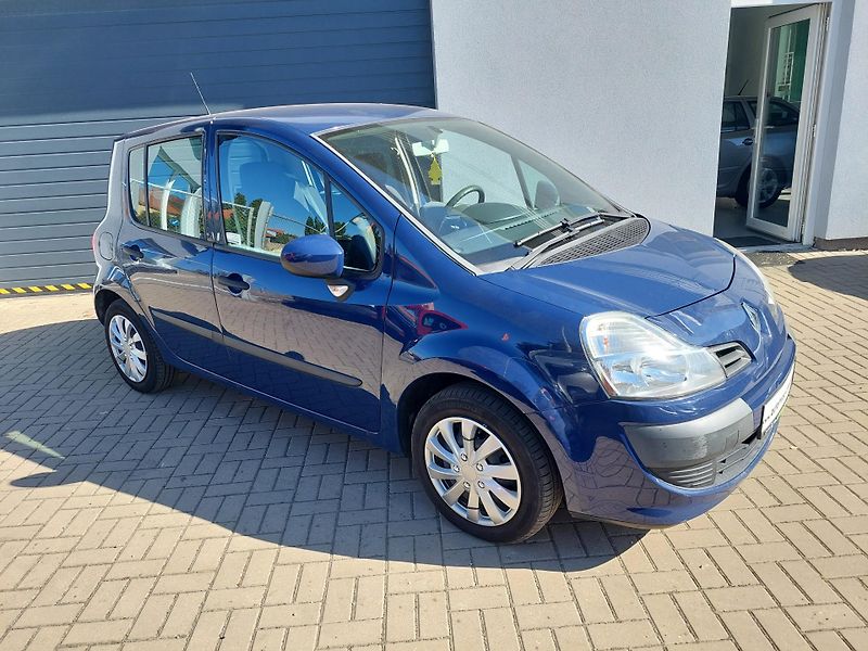 Renault Modus (2009) 1.2i-16v - fotka 2 z 25