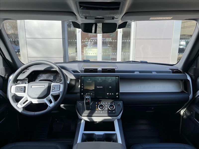 Land Rover Defender 3,0   110 S D200 AWD - fotka 11 z 15