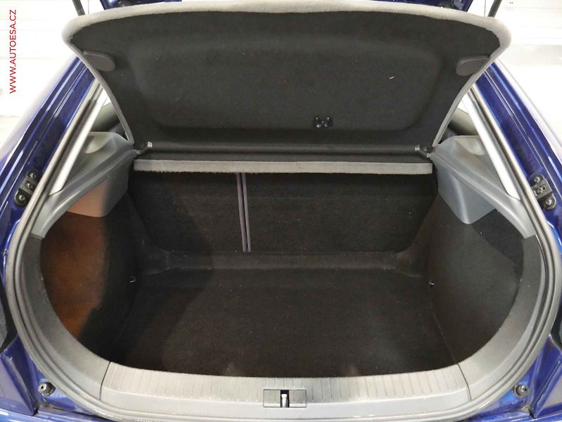 Seat Leon (2001) 1.6, ČR, TZ, ČR - fotka 7 z 15
