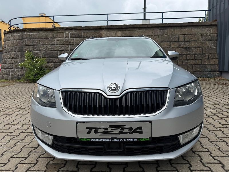 Škoda Octavia 2,0 TDI 4x4 /servis.kn. /110kW - fotka 8 z 32