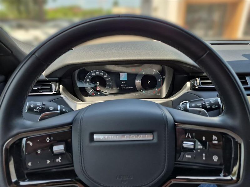 Land Rover Range Rover Velar 2,0 D200 AWD SE - fotka 8 z 19