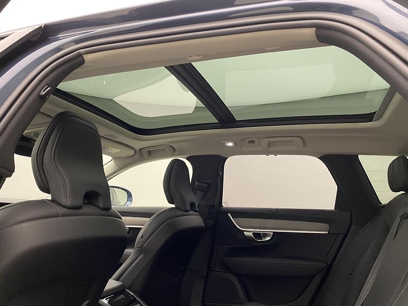Volvo V90 CC B4 AWD ULTIMATE AUT  - fotka 33 z 62
