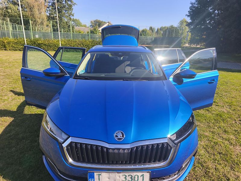 Škoda Octavia (2021) 1.5-TSI-110kw-SUPER STAV - fotka 19 z 27