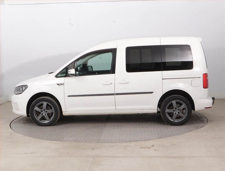 Volkswagen Caddy (2015) 2.0 TDI, 5Míst, 1Maj - fotka 3 z 15