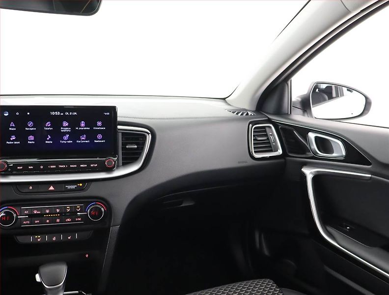 Kia XCeed (2025) Exclusive 1.5 T-GDI - fotka 8 z 24