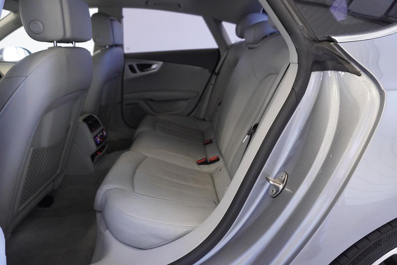Audi A7 3.0 TFSI 220kW QUATTRO  - fotka 32 z 34