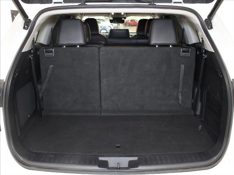 Toyota Highlander 2,5 Hybrid Exclusice 7-m. DPH - fotka 21 z 22