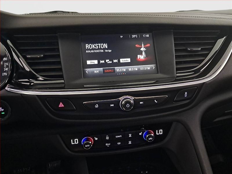 Opel Insignia (2017) 2.0 CDTI, Kůže, Tempomat - fotka 12 z 18