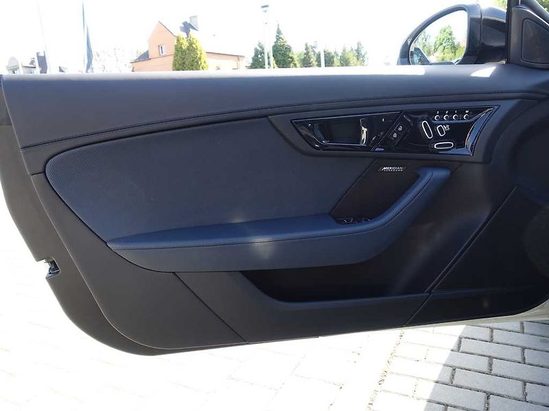 Jaguar F-Type 5,0 V8 P575 ZP EDITION 4x4 - fotka 14 z 37