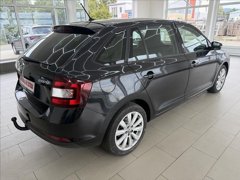 Škoda Rapid 1,2 TSI, Climatronic, CarPlay - fotka 5 z 26
