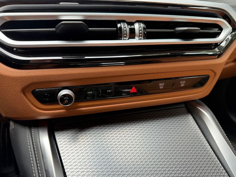 BMW Ostatní eDrive 40, Tažné, M-paket, - fotka 26 z 40