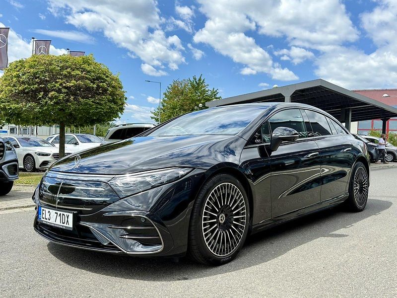 Mercedes-Benz EQS (2025) 450 4MATIC Linie AMG - fotka 4 z 29
