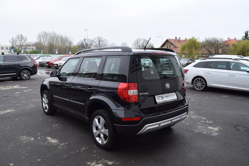 Škoda Yeti (2016) 1.4TSI 92kw AMBI ALU TEMPOMAT - fotka 12 z 44