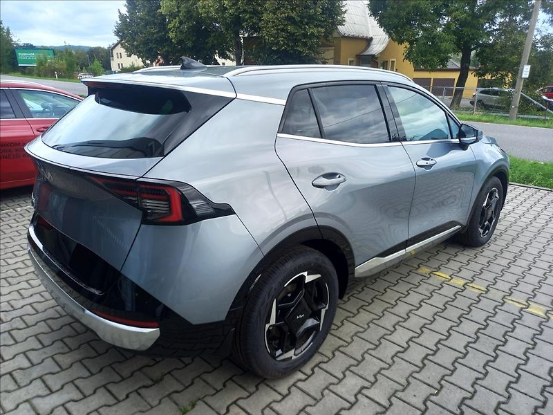 Kia Sportage 1,6 T-GDi 4x2 7DCT TOP - fotka 5 z 7