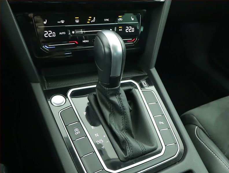 Volkswagen Passat (2021) Elegance 2.0 TDI - fotka 13 z 22
