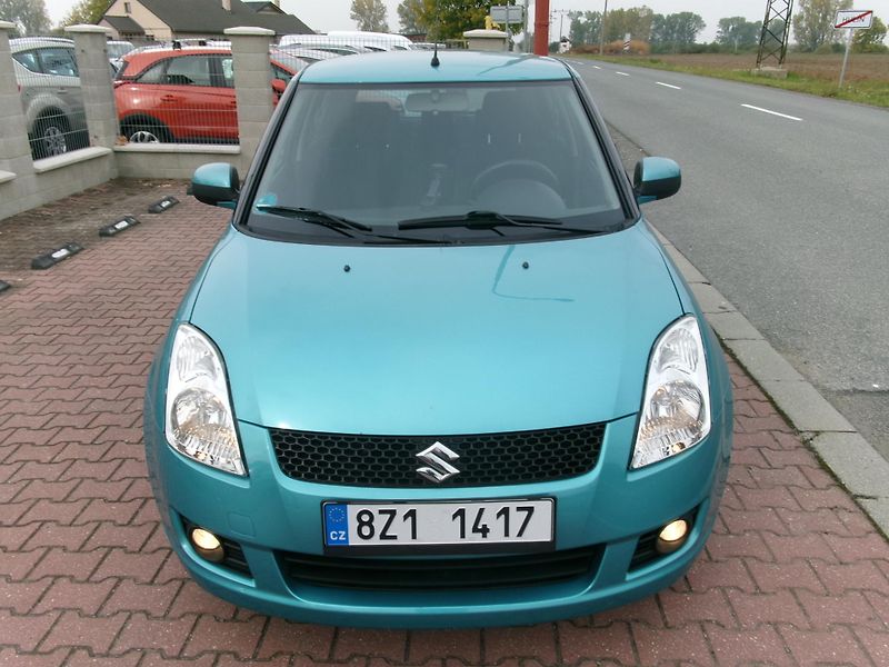 Suzuki Swift (2009) 1,3i KLIMA - ZADÁNO - fotka 5 z 26