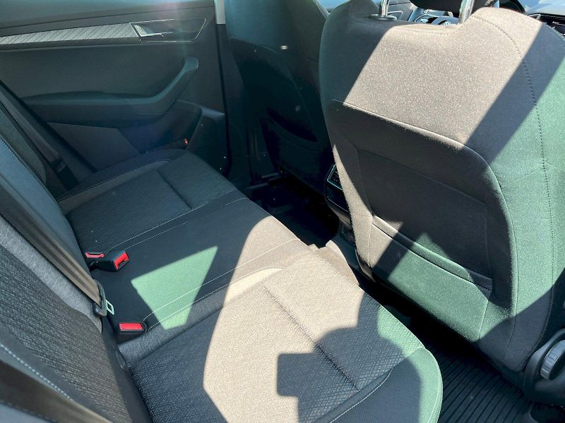 Škoda Karoq (2023) 1.5 TSI 110kW Style - fotka 20 z 28