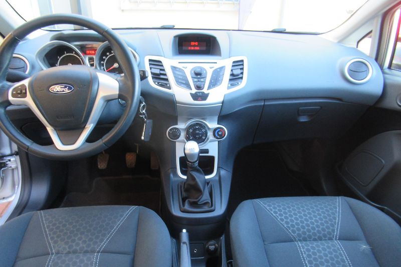 Ford Fiesta 1.2i KLIMA  SADA ALU KOL - fotka 10 z 20