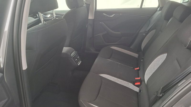 Škoda Kamiq (2025) SELEC TSI 85/1.0 M6F - fotka 12 z 23