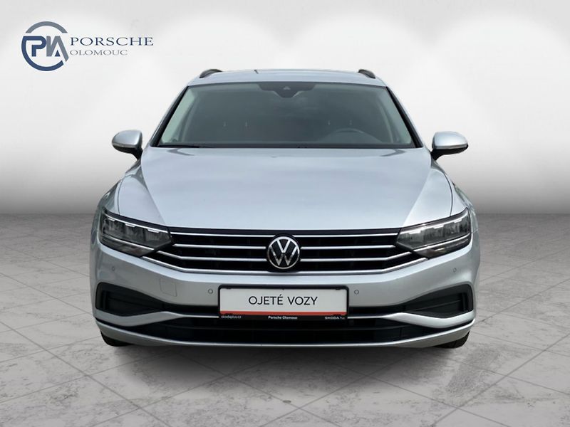 Volkswagen Passat 2.0 TDI 110 kW Business Premiu - fotka 3 z 30