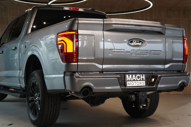 Ford F-150 (2026) Lariat 5,0 298 kW - fotka 12 z 53