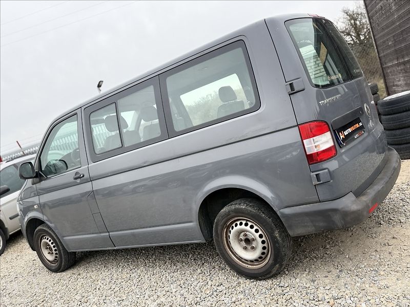 Volkswagen Transporter 2,0 TDI 7MÍST NOVÉ V ČR - fotka 7 z 15