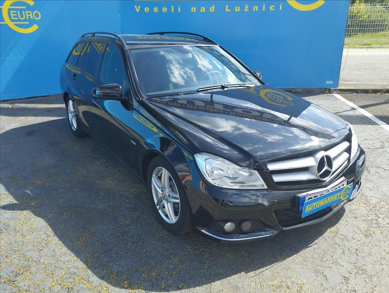 Mercedes-Benz Třídy C 2.2 CDi 150KW   2,1 - fotka 3 z 22