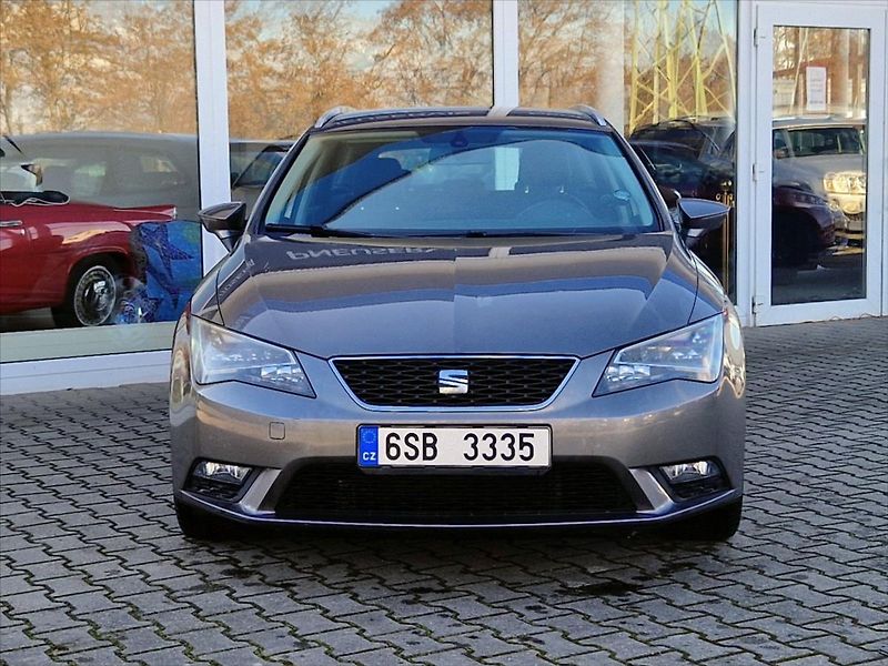 Seat Leon 1,6 TDI Navigace, ServiskaTop! - fotka 8 z 20