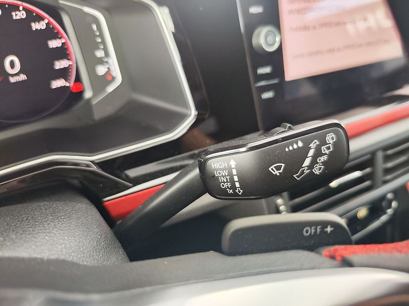Volkswagen Polo 2.0 TSI/147kW GTI DSG - fotka 26 z 29