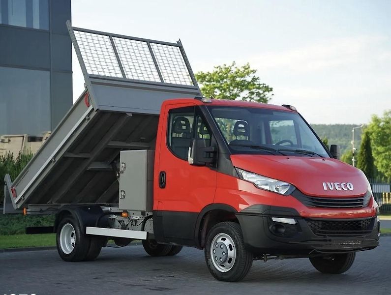 Iveco Daily (2016) 35C13 nové v CZ , 17000km !!! - fotka 1 z 7