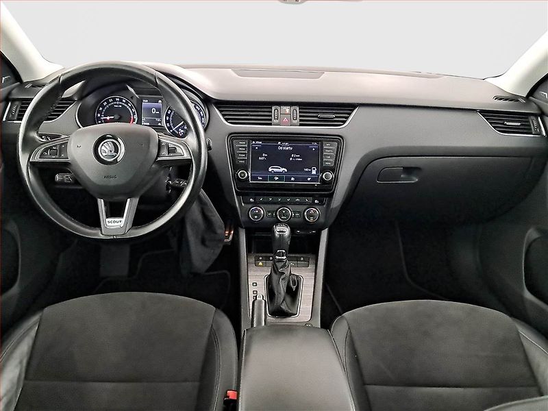 Škoda Octavia (2016) Scout 2.0 TDI, 4X4, Automat - fotka 8 z 22