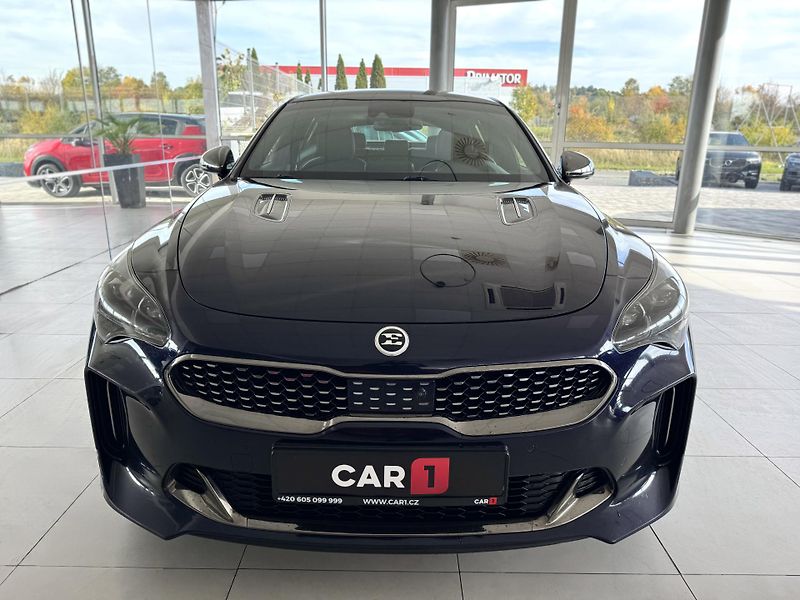 Kia Stinger 3,3TGDI V6*4WD*HUD*360kam*DPH - fotka 3 z 44