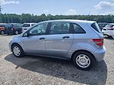 Mercedes-Benz Třídy B 1.7i, KLIMATRONIC - náhled 13