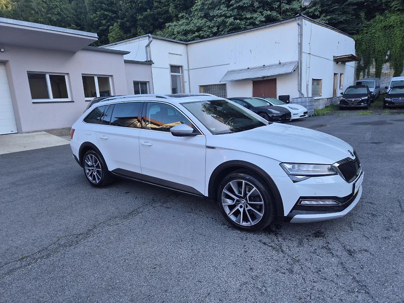 Škoda Superb Combi Scout TDi,140kw,DSG,4x4 - fotka 3 z 13