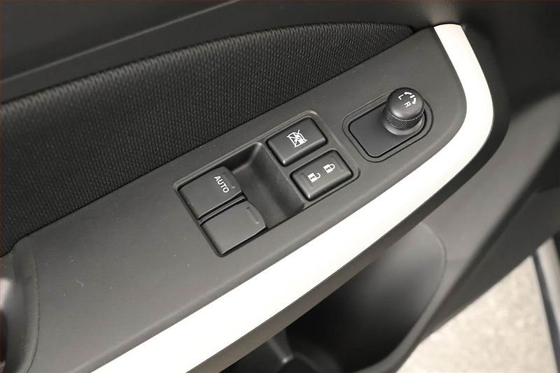 Suzuki Swift (2020) 1.2, ČR,1.maj, Serv.kniha - fotka 13 z 13