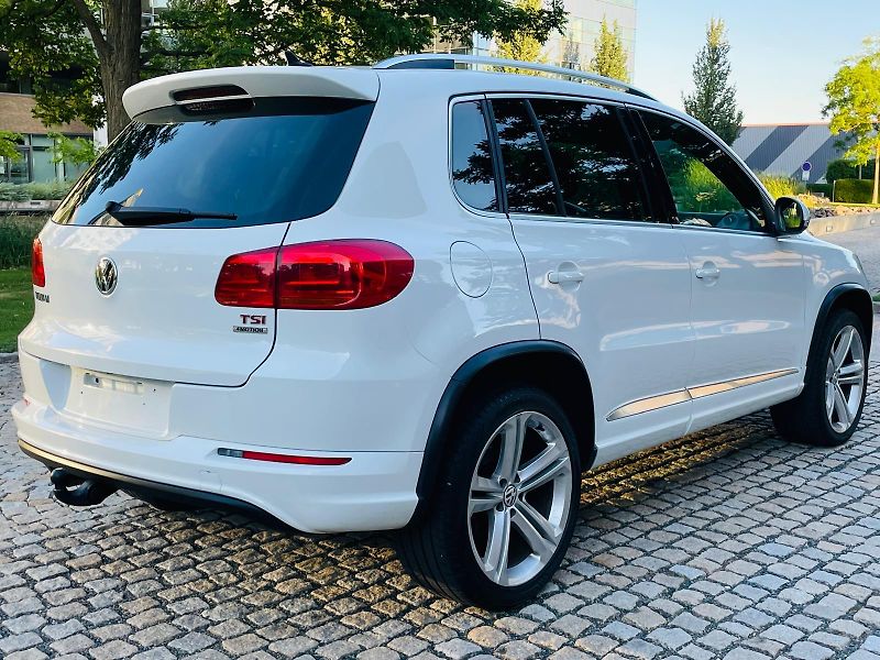 Volkswagen Tiguan 1.4TSI 4x4 MAN SERVISKA TAŽNÉ - fotka 12 z 52