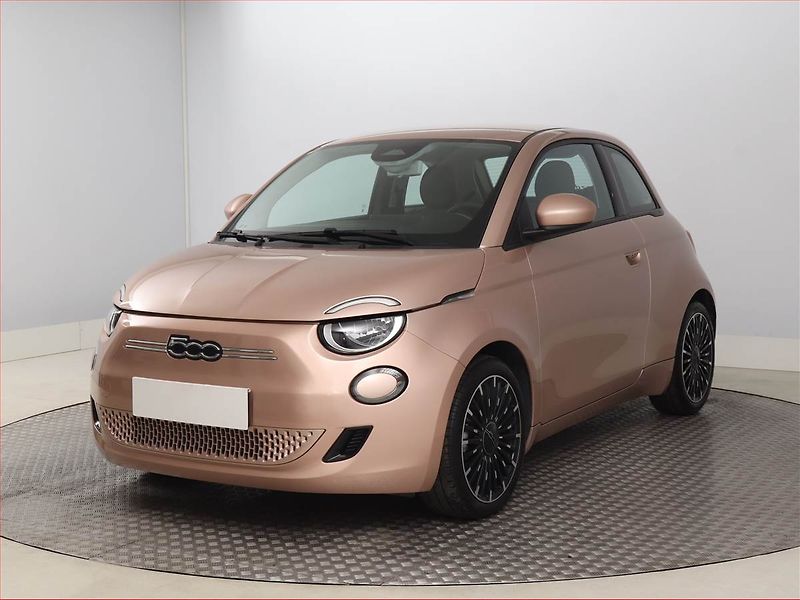 Fiat 500e (2023) 24 kWh, SoH 94%, Automat - fotka 2 z 22