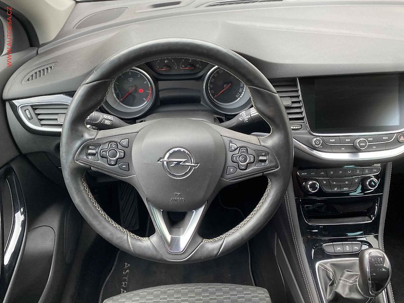 Opel Astra (2015) 1.4 SiDi, Innovation, LED, - fotka 11 z 19