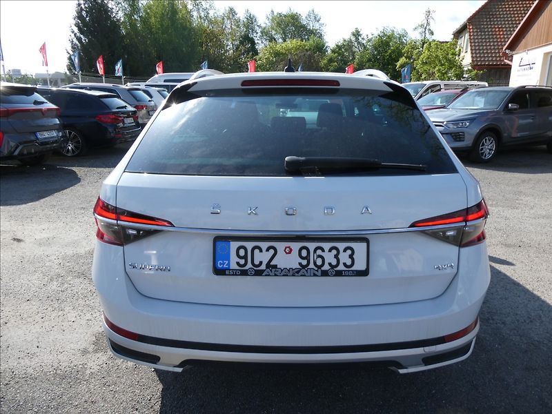 Škoda Superb 2,0 TDi 147kW SCOUT,DSG,4x4,DP - fotka 8 z 49